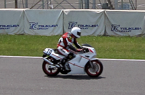 筑波サーキットにて・・・