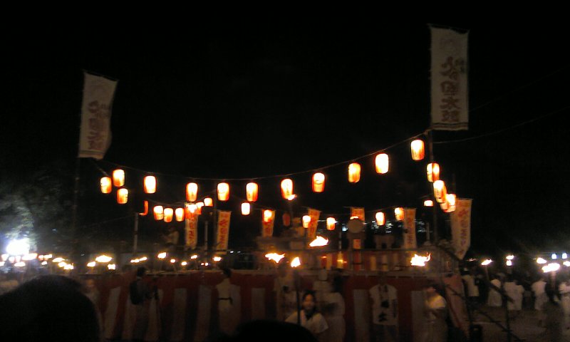 お祭りに参加。