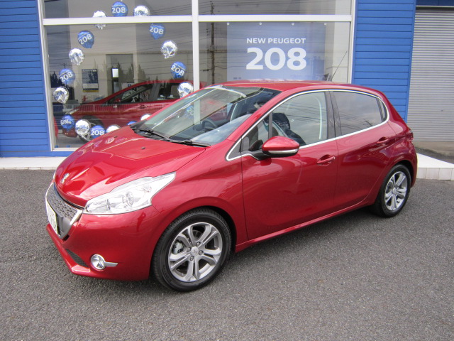 PEUGEOT208 Début!