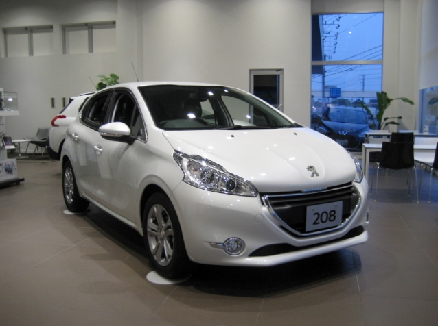 展示車を変更しました。
