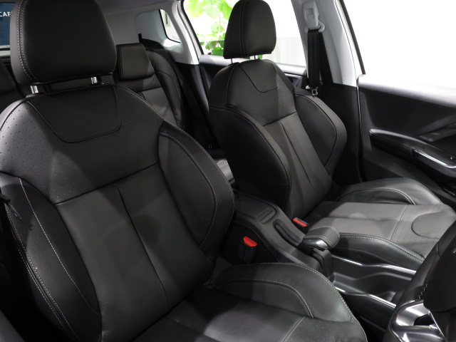 限定モデル 2008 LEATHER EDITIONを展示しました。