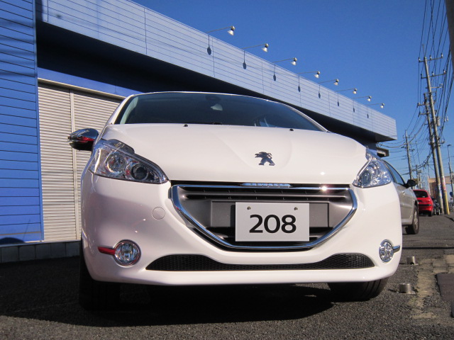 PEUGEOT208 Allure Début!