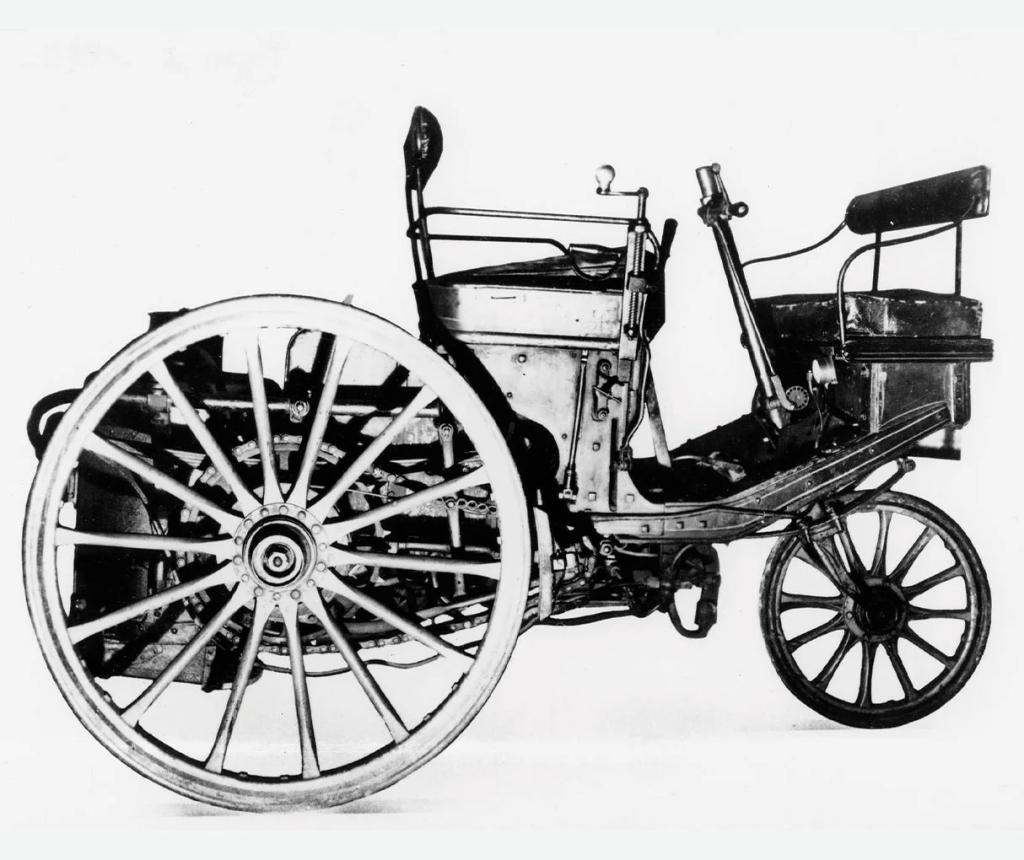 ･･･PEUGEOTの歴史を振り返るPart2･･･